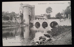 79 - PARTHENAY - Pont Et Porte Saint Jacques - Animation  Lavandière - Parthenay