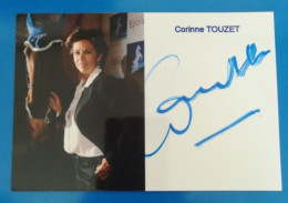 AUTOGRAPHE DE CORINNE TOUZET SUR PHOTO - Actores Y Comediantes 