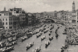 AD633 Venezia - Canal Grande E Ponte Di Rialto - Regata Storica - Gondola Gondole / Viaggiata 1955 - Venetië (Venice)