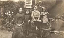 45 : Malesherbes :  Carte-photo  : Une Famille Corneille       ///  Ref. Mai 24 ///  N° BO - Malesherbes