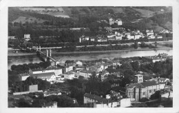 COUZON AU MONT D'OR LE PONT ET LE VILLAGE - Autres & Non Classés