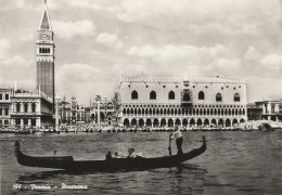 AD637 Venezia - Panorama Del Bacino Di San Marco - Gondola Gondole / Non Viaggiata - Venezia (Venice)