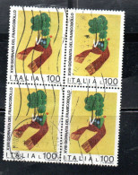 ITALIA REPUBBLICA ITALY REPUBLIC 1976 GIORNATA DEL FRANCOBOLLO STAMP DAY LIRE 100 QUARTINA BLOCK USATO USED OBLITERE' - 1971-80: Oblitérés