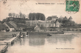 18 Dun Sur Auron Le Chatelet CPA Lavandière Femme Faisant La Lessive à La Main - Dun-sur-Auron