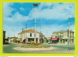 95 GOUSSAINVILLE N°3404 Place Henri Barbusse Pharmacie Centrale Tabacs Journaux PUB Larousse Citroën 2CV Camionnette - Goussainville