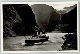 39413221 - Norwegen In Der Naerobucht AK - Steamers