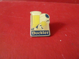 PIN'S " BIERE BUCKLER ". - Cerveza