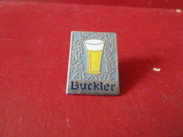 PIN'S " BIERE BUCKLER ". - Bière