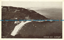 R645992 Guernsey. Fermain Bay. Postcard - Monde