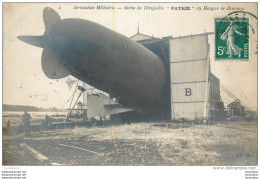 SORTIE DU DIRIGEABLE PATRIE DU HANGAR DE REMISAGE AEROSTATION MILITAIRE - Zeppeline