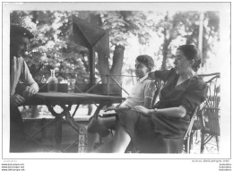 PHOTO  ALBI GRAND PRIX 1948 TERRASSE DU CAFE DES MILLE COLONNES  FORMAT 9 X 6 CM - Lieux
