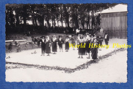 CPA Photo - NERIS Les BAINS - Groupe Folklorique De Vichy - Juillet 1933 - Danse Costume Coiffe Folklore Sabots - Neris Les Bains