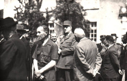 Colombey Les Deux église - Carte Photo - Le Général De Gaulle Un Jour De Fête , Cérémonie - Photo Madeleine BOTREL - Colombey Les Deux Eglises