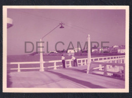 REAL PHOTO PORTUGAL CAIS LOCAL A IDENTIFICAR SEIXAL? MONTIJO? BARREIRO? 1950'S (É UMA FOTO) - Other & Unclassified