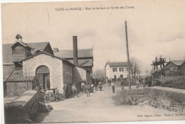 52 CPA VAUX SUR BLAISE RUE DE LA GARE ET SORTIE DES USINES - Otros & Sin Clasificación