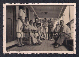 REAL PHOTO PORTUGAL - PASSAGEIROS A BORDO DO PAQUETE LOURENÇO MARQUES VIAGEM LISBOA PARA MOÇAMBIQUE - 1942 (É UMA FOTO) - Sonstige & Ohne Zuordnung