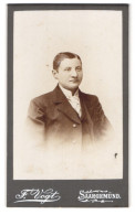 Photo F. Vogt, Saargemünd, Kreuzstr. 15, Portrait De Charmanter Junger Mann Avec Krawatte Im Jackett  - Anonyme Personen