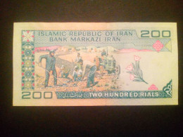 Billet De Banque D' Iran 200 Rials - Irán