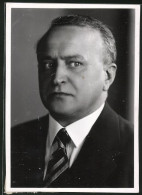 Fotografie Portrait Regierungsrat Rudolf Lissatz, Bühneninspekteur Des Burgtheaters 1935  - Berühmtheiten