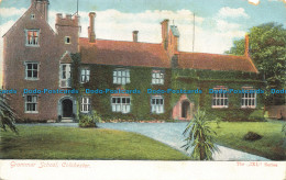 R646953 Colchester. Grammar School. Postcard - Monde