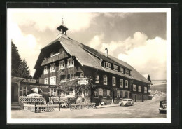 AK Schönwald /Schwarzwald, Hotel Hirschen Mit Cafe-Terrasse Im Sonnenschein  - Autres & Non Classés