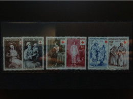 FRANCIA - Croce Rossa Anni 1953-1956-1957 - Nuovi ** - Valore Unificato 2012: Euro 41 + Spese Postali - Ungebraucht