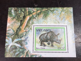 VIET  NAM  STAMPS BLOCKS STAMPS-63(1988 Javan Rhinoceros Rhinoceros Sondaicus)1 Pcs Good Quality - Viêt-Nam