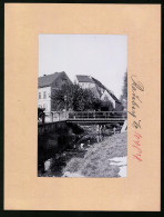 Fotografie Brück & Sohn Meissen, Ansicht Radeberg, Partie An Der Röder Mit Brücke Und Spielenden Kindern  - Places