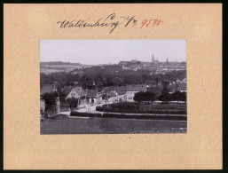 Fotografie Brück & Sohn Meissen, Ansicht Waldenburg I. Sa., Blick Auf Den Ort Mit Bahnhübergang  - Orte