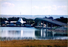 27-5-2024 (6 Z 25) Australia - SA - Goolwa Bridge + Info Center - Brücken