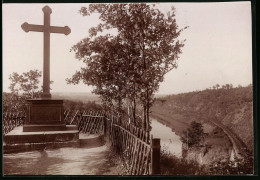 Fotografie Brück & Sohn Meissen, Ansicht Lichtenwalde, Harrasfelsen Mit Körnerkreuz, Blick Ins Zschopautal  - Places