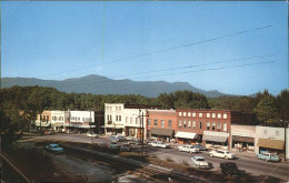 71321583 Tryon_North_Carolina Business Section - Sonstige & Ohne Zuordnung