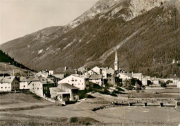 13960316 S-chanf_GR Ortsansicht Mit Kirche - Autres & Non Classés