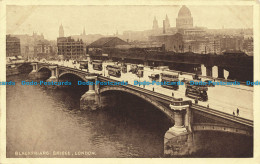 R647656 London. Blackfriars Bridge. Series. No. 238 - Sonstige & Ohne Zuordnung