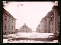 Fotografie Brück & Sohn Meissen, Ansicht Löbau, Strasse An Der Jägerkaserne Im Winter  - Lieux