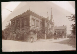 Fotografie Brück & Sohn Meissen, Ansicht Waldenburg I. Sa., Strassenpartie Am Amtsgericht  - Lieux