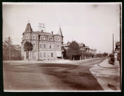 Fotografie Brück & Sohn Meissen, Ansicht Cossebaude, Partie In Der Bismarckstrasse Am Cigarrenhaus, Litfasssäule  - Lieux