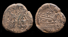 Roman Republic Val Series- Valerius AE As Prow Right - République (-280 à -27)