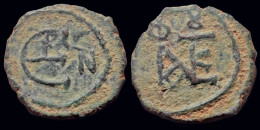 Justin II AE Pentanummium Large € - Byzantinische Münzen