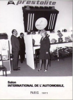 Photographie Originale Salon De L'automobile  PARIS 1971 - Stand Batterie PRESTOLITE - Automobile
