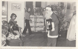 Santa Claus W Accordion Christmas Tree Children Original Old Photo - Kerstman