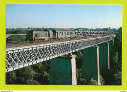 79 THOUARS TRAIN De Marchandises Et Wagons Porte Autos Sur Le Viaduc Métallique Le 10 Septembre 1985 VOIR DOS - Thouars