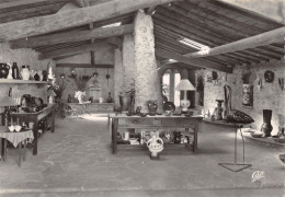 06-VALLAURIS-MAGASIN D EXPOSITION DE POTERIE-N°613-C/0139 - Vallauris