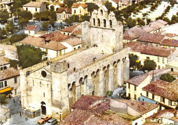 13-LES SAINTES MARIES DE LA MER-LA BASILIQUE FORTIFIEE-N°613-D/0281 - Saintes Maries De La Mer