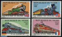 Niger 1975 Locomotives 4v, Mint NH, Transport - Railways - Trains