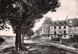 45-GIEN-LE QUAI ET LES NOUVELLES MAISONS-N°617-B/0165 - Gien