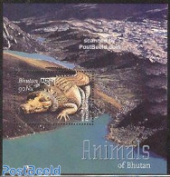 Bhutan 2003 Crocodile S/s, Mint NH, Nature - Animals (others & Mixed) - Crocodiles - Reptiles - Bhután