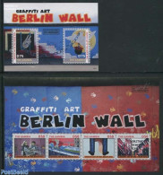 Gambia 2014 Graffiti Art Berlin Wall 2 S/s, Mint NH, History - History - Gambie (...-1964)