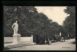 AK Berlin-Tiergarten, Promenadenpartie In Der Siegesallee  - Tiergarten