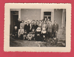 Calonne 1957 - Goupe De Personnes Et Religieuses / Photo 9,5 Cm Sur 7 Cm - ( Voir Verso ) - Antoing